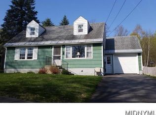 62 Hartford Ter, New Hartford, NY 13413
