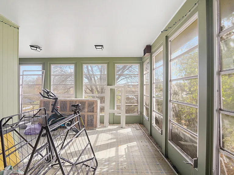 4105 Riverview Dr — Photo 32