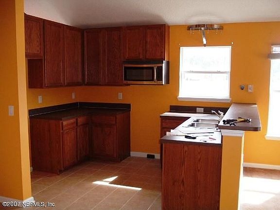 5th image of 1228 Owl Hollow Ct