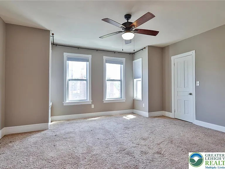129 E Goepp St — Photo 16