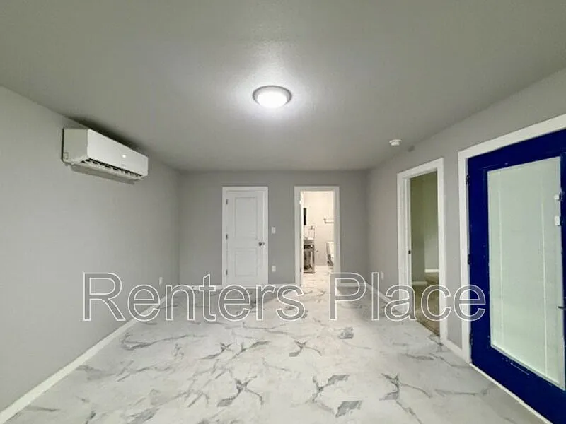 1 bed, 1.0 bath, 750 sqft, $700 — Photo 3