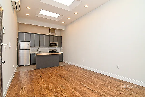 Rented by Compass | media 19