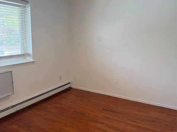 6507 Jay Ave #1, Maspeth, NY 11378