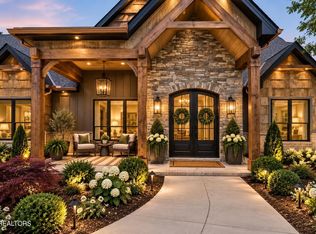 645 Douglas Ridge Dr, Dandridge, TN 37725