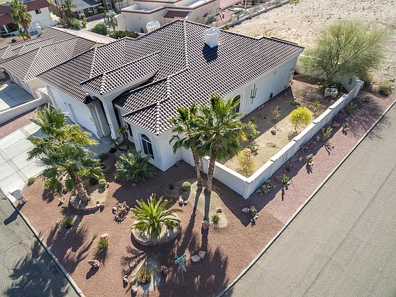 2nd image of 2220 Palmer Dr