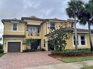 9150 Edgewater Bnd, Pompano Beach, FL 33076