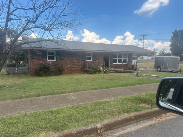 1515 Fort Ave