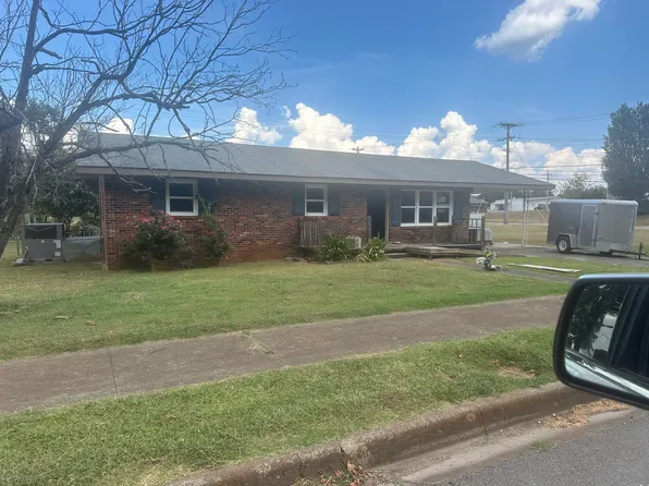 1515 Fort Ave, Muscle Shoals, AL 35661