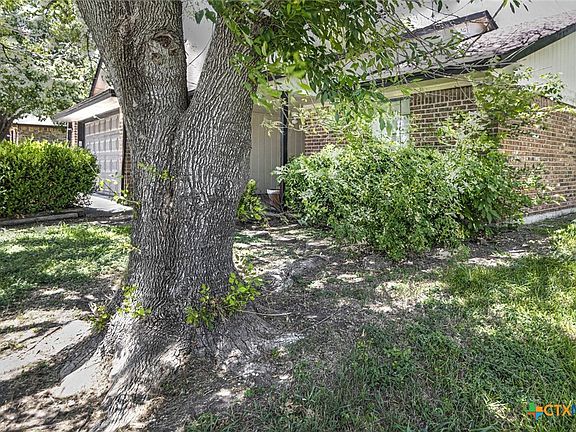 3rd image of 3311 Sungate Dr