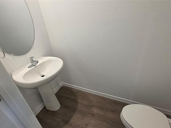 5th image of 17588 Spanish Oak Loop