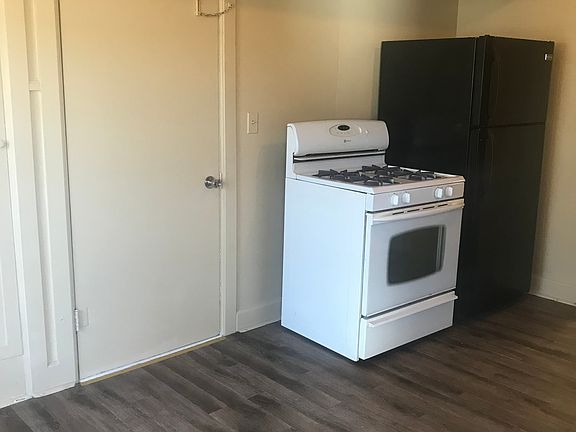 4th image of 3006 Kenesaw Ave