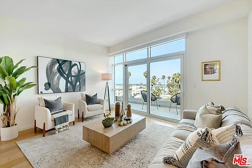 1705 Ocean Ave #502 Photo 1