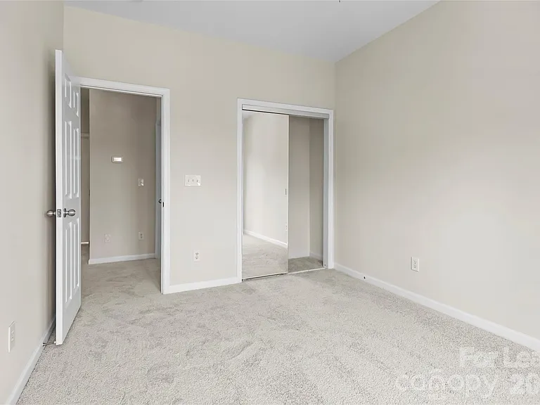 417 Armour St — Photo 28