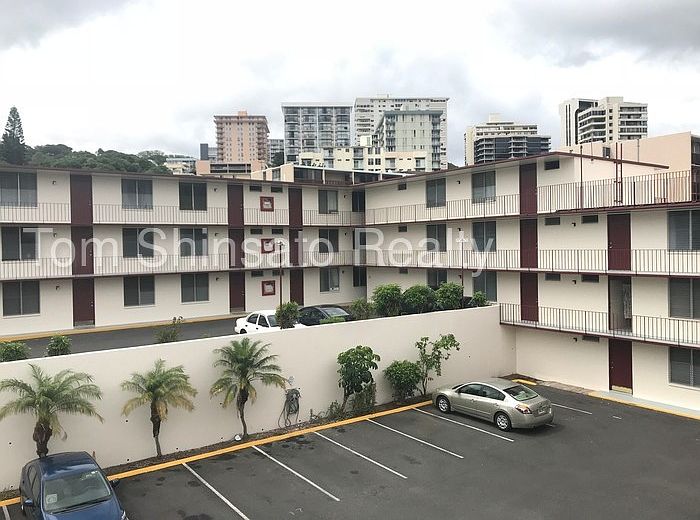2nd image of 1508 Pensacola St APT 302