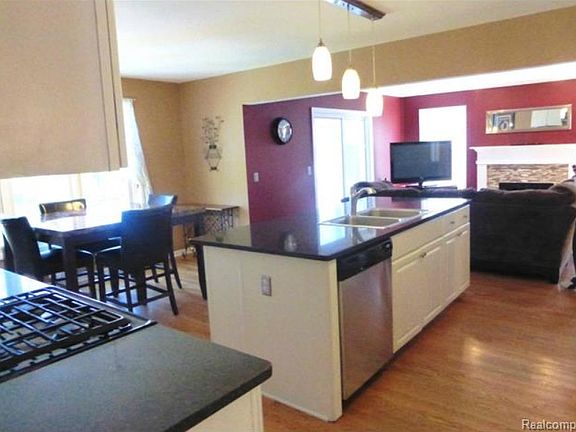 3rd image of 3711 Eaton Gate Ln