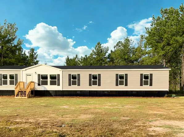 222 Preston Pl NE, Ludowici, GA 31316
