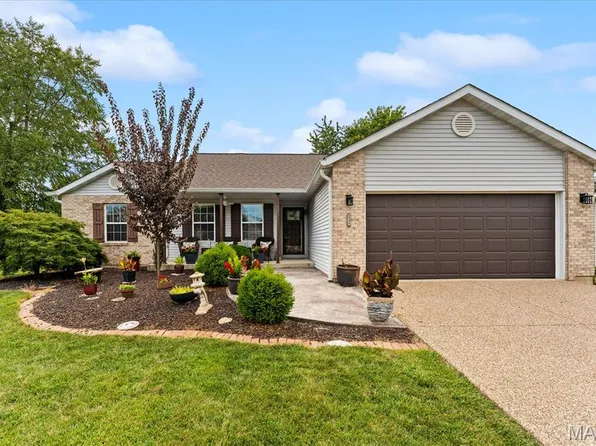 939 Dunberry Dr, O Fallon, IL 62269