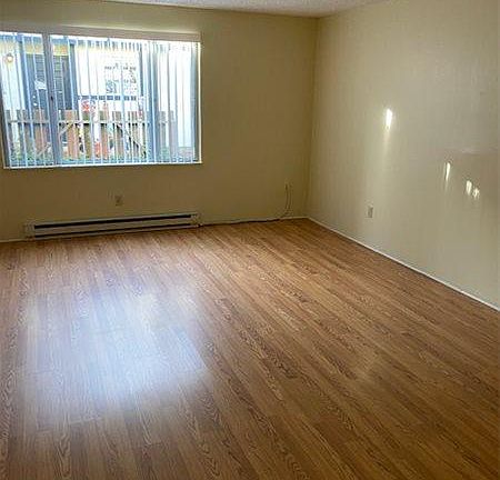 2nd image of 795 Park St APT 23