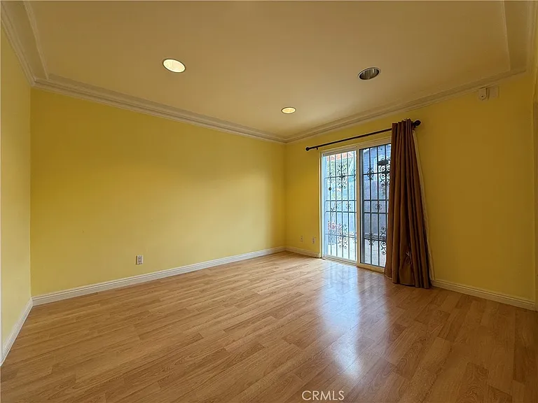 1127 S Nantes Ave — Photo 21