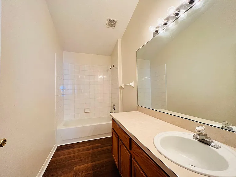 2583 Brookstone Dr — Photo 8