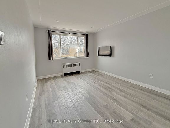 5th image of 57 Wellington Rd #5