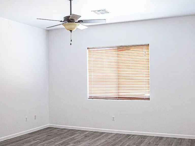8230 W Calle Sancho Panza #1 — Photo 16