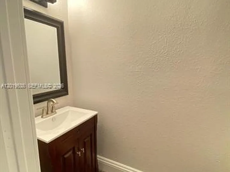 2041 Pompeii Ct #2014 — Photo 10