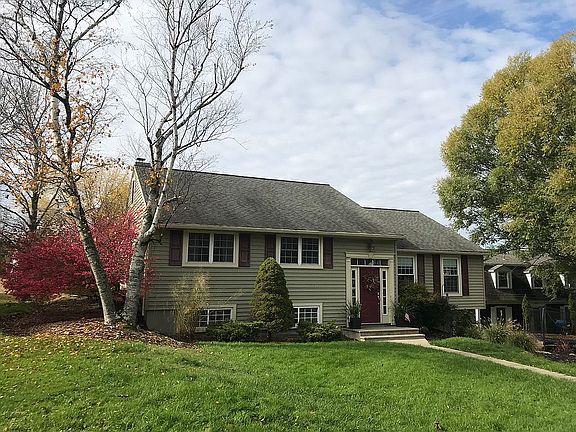 2nd image of 412 Denal Way