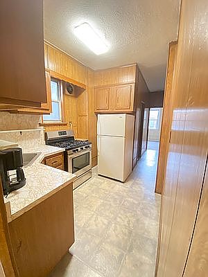 5th image of 31-47 38th St #2R