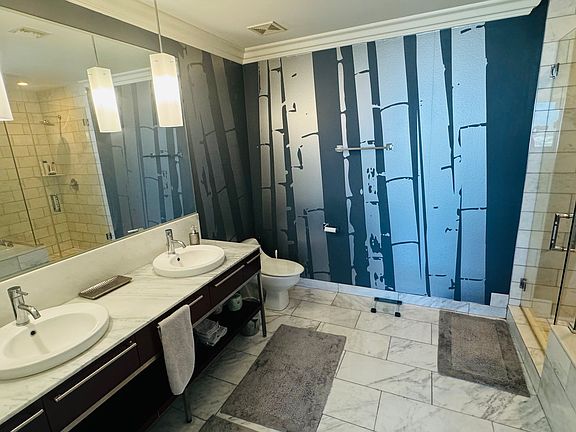 4th image of 4471 Dean Martin Dr Unit 2904