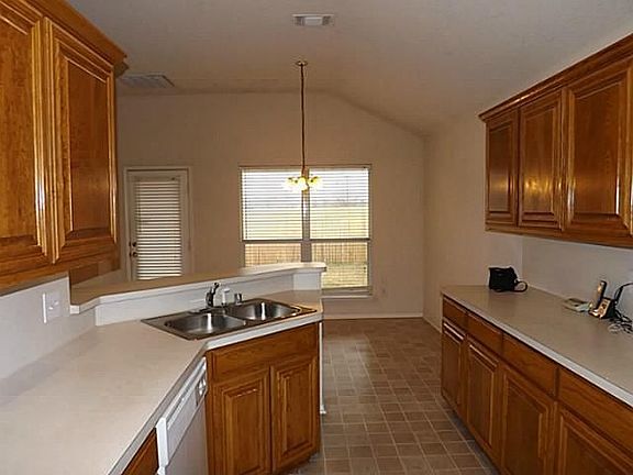 3rd image of 4565 Wheatland Dr