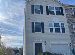 9 Witherspoon Ct, Falling Waters, WV 25419