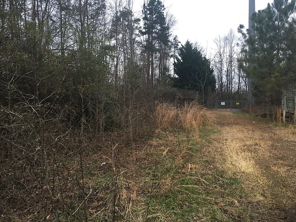1st image of 1453 Hog Mountain Road