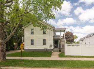 9 Sherman St, Westfield, MA 01085