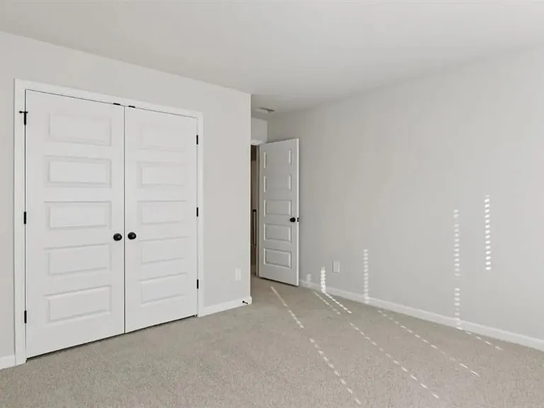2828 Sweet Red Cir — Photo 15
