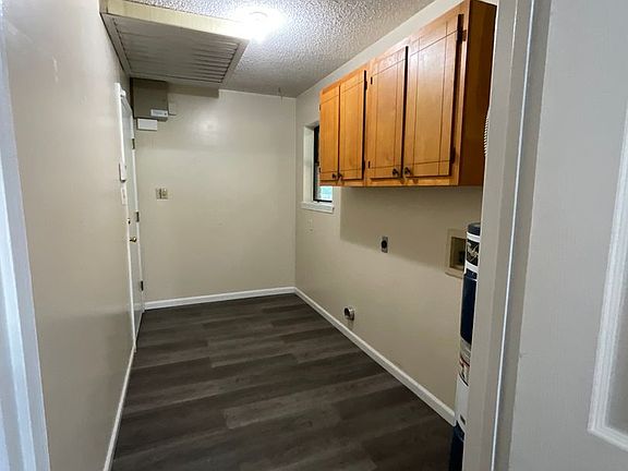5th image of 106 Burnley Dr