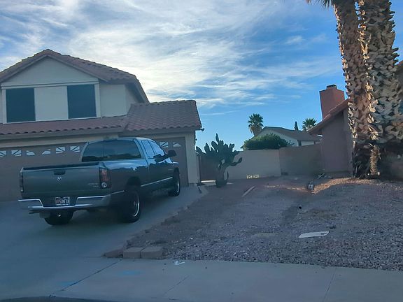 2nd image of 953 N Sunview Cir