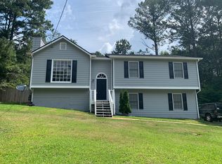 136 Cove Dr, Hiram, GA 30141