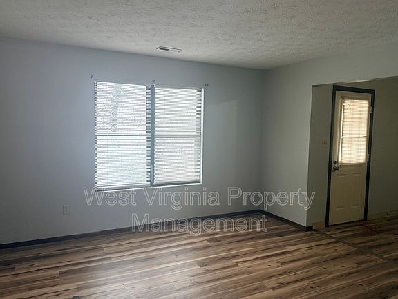 2nd image of 82 Beagle Club Rd APT 16