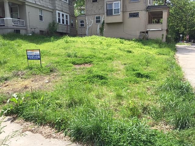 2nd image of 701 E 34th St