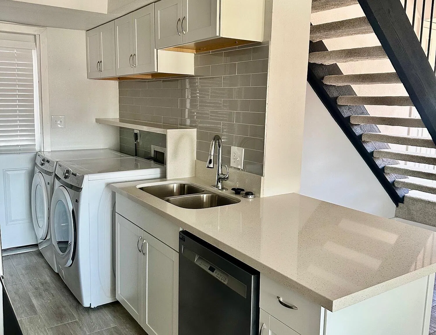 2 bed, 1.5 bath, 968 sqft, $1,495 — Photo 1