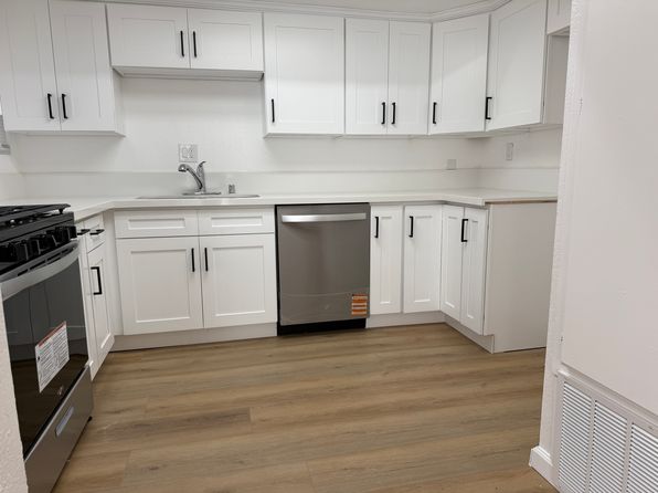 28154 Via Princesa APT 1