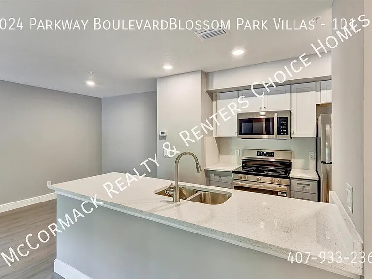 3024 Parkway Boulevardblossom Park Vlg #101 — Photo 12