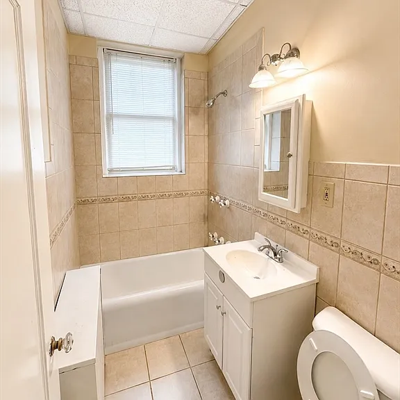 415 County St #111 — Photo 10