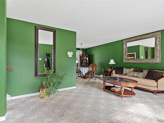 2nd image of 2100 Bromby St