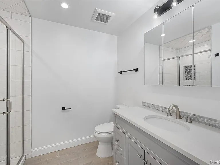 103 Croton Ave #4 — Photo 11