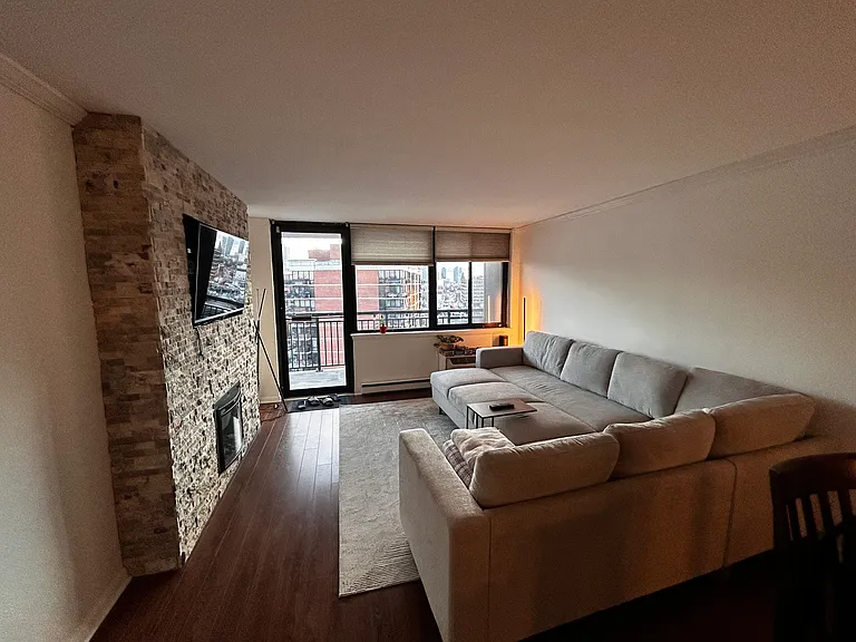551 Observer Hwy #11H — Photo 14