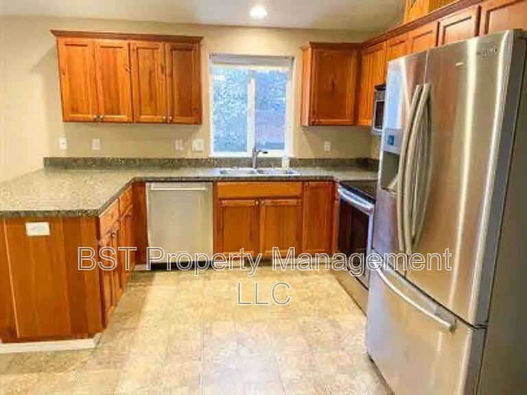 6913 Owl Dr SE — Photo 9