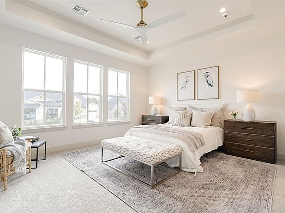 4th image of 1749 Parkwood Ave