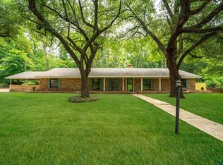 2010 N 10th St, Longview, TX 75601